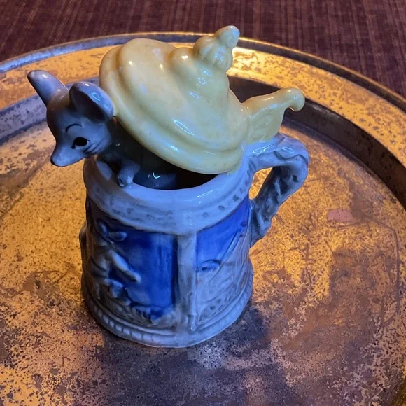 Whimsical Mouse Ceramic Mug with Lid - Picture 2 of 6